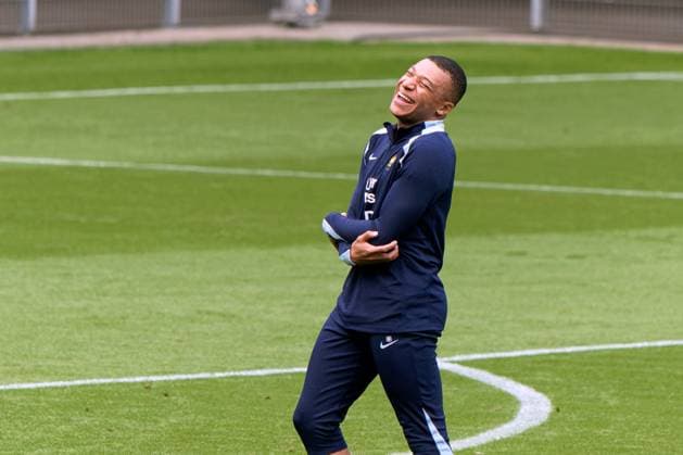 TVEM Kylian Mbappe of France during the training session at the Home Deluxe Arena in Paderbon, Germany on 23 June 2024. Photo by Emmanuele Mastrodonato ag. Aldo Liverani sas during UEFA EURO, EM, Europameisterschaft,Fussball 2024 - France training session, UEFA European Football Championship in Leipzig, Germany, June 23 2024  Copyright: xx xx IPA_Agency_IPA47408781