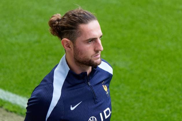 Adrien Rabiot of France during the training session at the Home Deluxe Arena in Paderbon, Germany on 23 June 2024. during UEFA EURO, EM, Europameisterschaft,Fussball 2024 - France training session, UEFA European Football Championship in Leipzig, Germany, June 23 2024  Copyright: xx xx IPA_Agency_IPA47408792