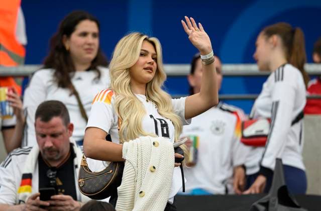 Lea PRINZ Freundin von Maximilian MITTELSTAEDT (Mittelstädt)(GER) Vorrunde 3. Spieltag, Gruppe A, Match M25, Schweiz (SUI) - Deutschland (GER), am 23.06.2024 in Frankfurt Deutschland. Fussball Europameisterschaft 2024 vom 14.06. - 14.07.2024 in Deutschland. Â
