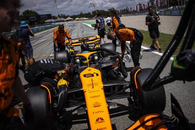 PIASTRI Oscar (aus), McLaren F1 Team MCL38, portrait during the Formula 1 Aramco Gran Premio de Espana 2024, 10th round of the 2024 Formula One World Championship, WM, Weltmeisterschaft from June 21 to 23, 2024 on the Circuit de Barcelona-Catalunya, in Montmeló, Spain - F1 - SPANISH GRAND PRIX 2024 DPPI Panoramic  240623_R10_SPAGNA_DP_EA012099