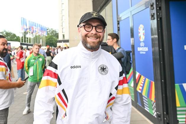 23.06.2024, xscotx, Fussball EM 2024, Schweiz - Deutschland, emspor, v.l. Sänger Mark Forster Frankfurt am Main