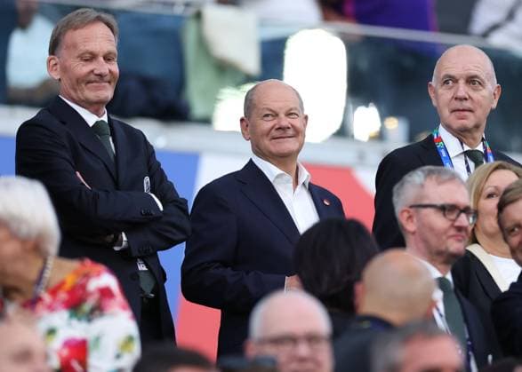 Frankfurt, Germany, 23rd June 2024. German chancellor Olaf Scholz during the UEFA European Championships match at Commerzbank-Arena, Frankfurt. Picture credit should read: David Klein Sportimage EDITORIAL USE ONLY. No use with unauthorised audio, video, data, fixture lists, club league logos or live services. Online in-match use limited to 120 images, no video emulation. No use in betting, games or single club league player publications. SPI-3203-0030