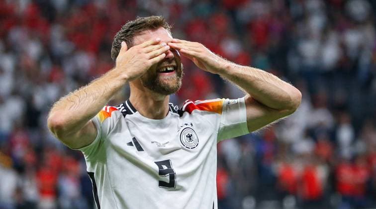 Bilder des Jahres 2024, Sport 06 Juni Sport Themen der Woche KW25 Sport Bilder des Tages BAU 23.06.2024 Frankfurt Fußball EM 2024 Schweiz vs. Deutschland, Niclas Füllkrug (GER) freut sich *** BAU 23 06 2024 Frankfurt European Football Championship 2024 Switzerland vs Germany, Niclas Füllkrug GER is happy