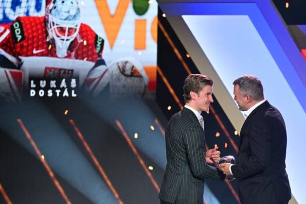Gala evening to present Golden Stick award for the best Czech Ice hockey, Eishockey player of past season was held in Prague, Czech Republic, on June 23, 2024. On the photo are seen (L-R) Lukas Dostal (2nd place) and handing Libor Sedivak, head of marketing of Skoda Auto company. (CTKxPhoto MichaelaxRihova) CTKPhotoP2024062306387  CTKPhotoP2024062306387