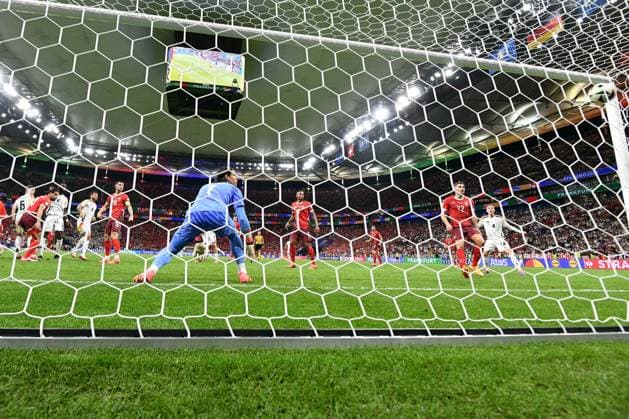 23.06.2024, xscotx, Fussball EM 2024, Schweiz - Deutschland, emspor, v.l. Tor zum 1:1 durch Niclas Fuellkrug (Füllkrug, Deutschland, 9) Frankfurt am Main