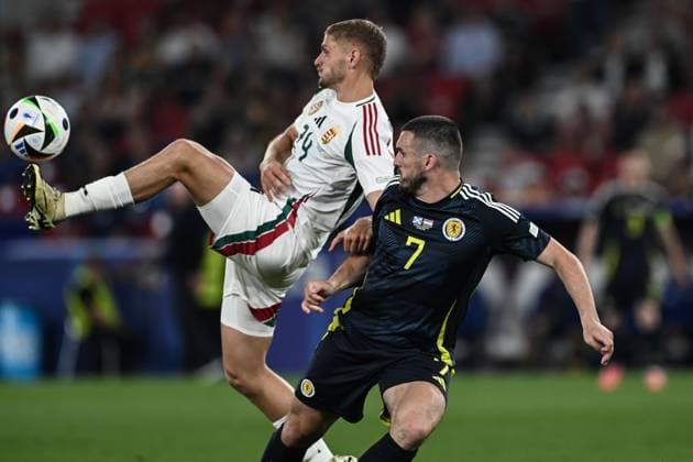 Stoccarda (Germania) 23 06 2024 - Euro 2024 Scozia-Ungheria foto Image nella foto: Marton Dardai-John McGinn 