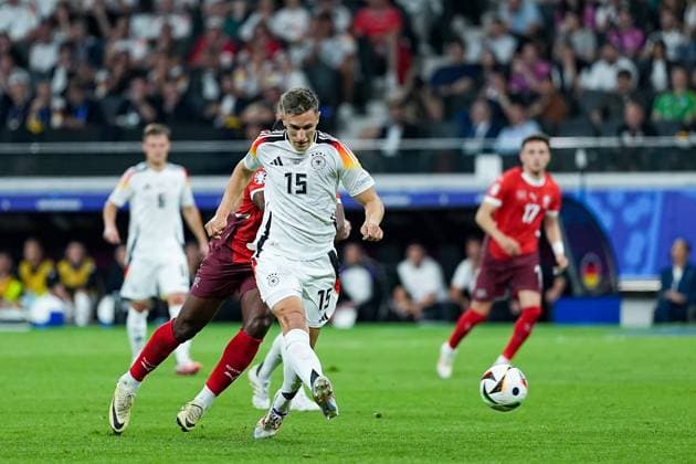 Frankfurt, Germany, June 23th 2024: Nico Schlotterbeck (15 Germany) shoots the ball during the UEFA EURO, EM, Europameisterschaft,Fussball 2024 Germany Group A match between Switzerland and Germany at Frankfurt Arena in Frankfurt, Germany. (Daniela Porcelli SPP)  Copyright: xDanielaxPorcellix xSPPx spp-en-DaPoSp-20240623-DP201328