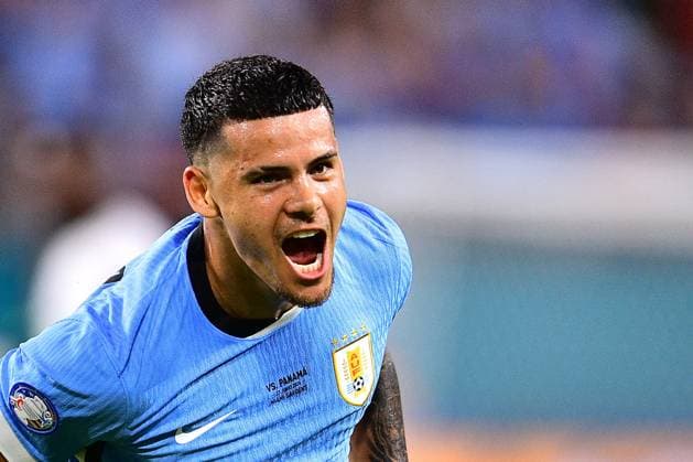 RECORD DATE NOT STATED Copa America USA 2024 Uruguay vs Panama Maximiliano Araujo celebrates his goal 1-0 of Uruguay during the game between Uruguay and Panama as part of the CONMEBOL Copa America USA 2024 group C, at Hard Rock Stadium, on June 23, 2024 in Miami Gardens, Florida, United States. MIAMI FLORIDA UNITED STATES  Copyright: xAdrianxMaciasx 20240623203639_CA_GC_2024_URU_PAN_ARAUJO47