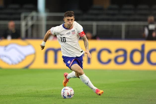 June 23, 2024, Arlington, Arlington, Tx, USA: Christian Pulisic of USA drives the ball during a match between USA and Bolivia as part of group C of CONMEBOL Copa America 2024 at AT&T Stadium on June 23, 2024 in Arlington, USA. ( PxImages) Arlington USA - ZUMAp175 20240623_zsa_p175_045 Copyright: xAlejandroxSalazarx