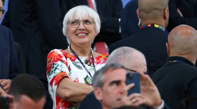 BAU 23.06.2024 Frankfurt Fußball EM 2024 Schweiz vs. Deutschland, Claudia Roth (Staatsministerin für Kultur und Medien der Bundesrepublik Deutschland)
