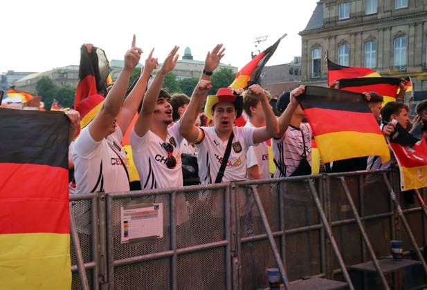 23.06.24 Euro 2024 Festival Stuttgart Deutschland, Stuttgart, 23.06.2024, Fussball, UEFA EURO, EM, Europameisterschaft,Fussball 2024, Stuttgart Schlossplatz Fan Festival Public Viewing: .
