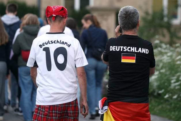 23.06.24 Euro 2024 Festival Stuttgart Deutschland, Stuttgart, 23.06.2024, Fussball, UEFA EURO, EM, Europameisterschaft,Fussball 2024, Stuttgart Schlossplatz Fan Festival Public Viewing: .