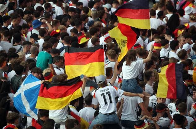 23.06.24 Euro 2024 Festival Stuttgart Deutschland, Stuttgart, 23.06.2024, Fussball, UEFA EURO, EM, Europameisterschaft,Fussball 2024, Stuttgart Schlossplatz Fan Festival Public Viewing: .