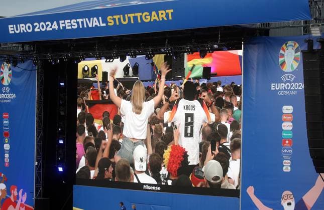 23.06.24 Euro 2024 Festival Stuttgart Deutschland, Stuttgart, 23.06.2024, Fussball, UEFA EURO, EM, Europameisterschaft,Fussball 2024, Stuttgart Schlossplatz Fan Festival Public Viewing: .