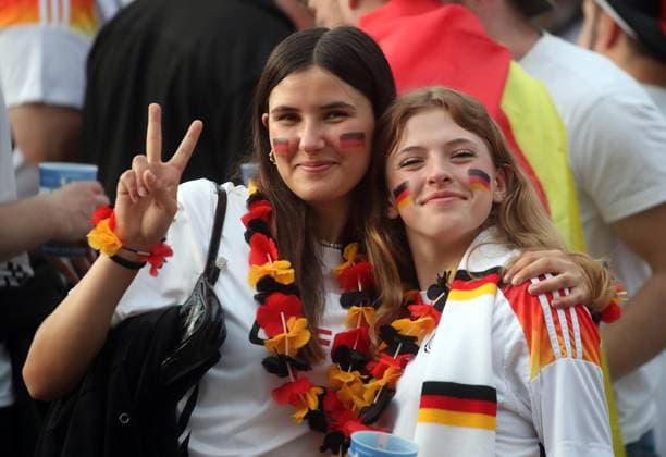 23.06.24 Euro 2024 Festival Stuttgart Deutschland, Stuttgart, 23.06.2024, Fussball, UEFA EURO, EM, Europameisterschaft,Fussball 2024, Stuttgart Schlossplatz Fan Festival Public Viewing: .