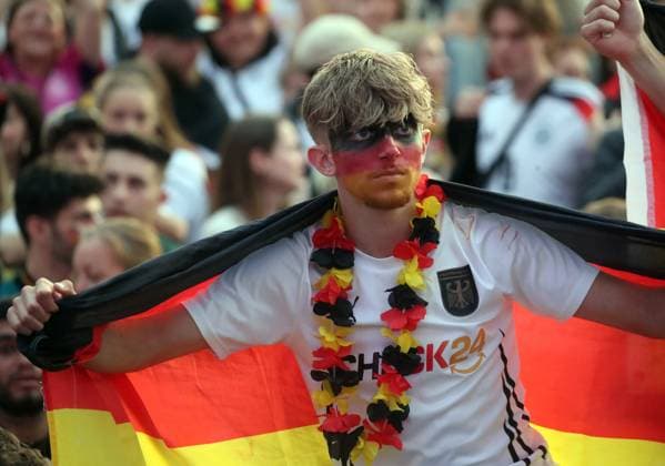 23.06.24 Euro 2024 Festival Stuttgart Deutschland, Stuttgart, 23.06.2024, Fussball, UEFA EURO, EM, Europameisterschaft,Fussball 2024, Stuttgart Schlossplatz Fan Festival Public Viewing: .