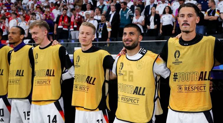 BAU 23.06.2024 Frankfurt Fußball EM 2024 Schweiz vs. Deutschland, die deutsche Ersatzbank, v.l. Leroy Sane, Maximilian Beier, Chris Führich, Deniz Undav, Robin Koch (GER)
