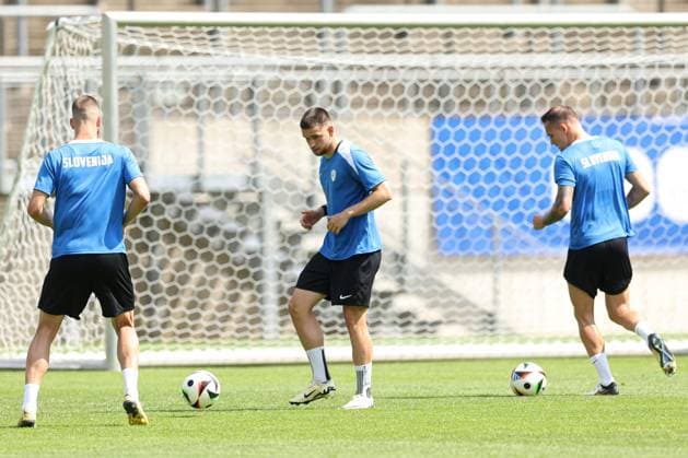 EURO 2024, Nationalteam Slowenien, Training Timi Elsnik of Slovenia during the training session Slovenia Training, UEFA European Championship, EM, Europameisterschaft 2024, Group C, Football, Stadion am Zoo, Wuppertal, Germany, 24 Jun 2024 EDITORIAL USE ONLY No use with unauthorised audio, video, data, fixture lists, club league logos or live services. Online in-match use limited to 120 images, no video emulation. No use in betting, games or single club league player publications. Copyright: xPaulxCurrie Shutterstockx 14555190ay