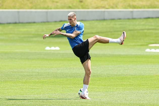 EURO 2024, Nationalteam Slowenien, Training Benjamin Sesko of Slovenia during the training session Slovenia Training, UEFA European Championship, EM, Europameisterschaft 2024, Group C, Football, Stadion am Zoo, Wuppertal, Germany, 24 Jun 2024 EDITORIAL USE ONLY No use with unauthorised audio, video, data, fixture lists, club league logos or live services. Online in-match use limited to 120 images, no video emulation. No use in betting, games or single club league player publications. Copyright: xPaulxCurrie Shutterstockx 14555190at