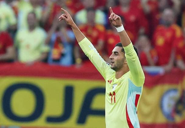 Ferran Torres of Spain celebrates scoring to make it 0-1 Albania v Spain, UEFA European Championship, EM, Europameisterschaft 2024, Group B, Football, Dusseldorf Arena, Dusseldorf, Germany, 24 Jun 2024 EDITORIAL USE ONLY No use with unauthorised audio, video, data, fixture lists, club league logos or live services. Online in-match use limited to 120 images, no video emulation. No use in betting, games or single club league player publications. Copyright: xPaulxCurrie Shutterstockx 14551058aq