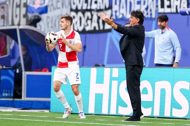 2024-06-24 Croatia v Italy - Group B - UEFA EURO, EM, Europameisterschaft,Fussball 2024 LEIPZIG, GERMANY - JUNE 24: head coach Zlatko Dalic of Croatia gestures during the Group B - UEFA EURO 2024 match between Croatia and Italy at Red Bull Arena on June 24, 2024 in Leipzig, Germany. (Photo by Peter Lous BSR Agency) Leipzig Germany Content not available for redistribution in The Netherlands directly or indirectly through any third parties. Copyright: xBSRxAgencyx