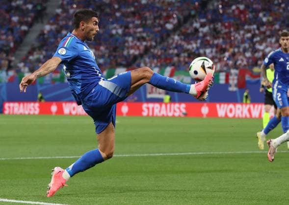 24.06.2024, xtgx, Fussball EM 2024, Kroatien - Italien emspor, v.l. Lorenzo Pellegrini (Italien) (UEFA REGULATIONS PROHIBIT ANY USE OF PHOTOGRAPHS as IMAGE SEQUENCES and or QUASI-VIDEO) Leipzig