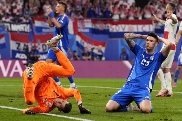 Italy s Alessandro Bastoni during the Euro 2024 soccer match between Croatia and Italy at the Leipzig stadium, Lipsia, Germany - Monday 24, June, 2024. - Soccer.  Copyright: xFabioxFerrari LaPressex