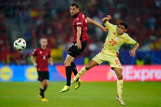 GER: Albania v Spain. UEFA EURO, EM, Europameisterschaft,Fussball 2024 Nedim Bajramia of Albania and Jesus Navas of Spain during the UEFA Euro 2024 match between Albania v Spain, Group B date 3, played at Dusseldorf Arena on June 24, 2024 in Düsseldorf, Germany. kpng Copyright: xSergioxRuizx xPRESSINPHOTOx PS_240622_ALB_ESP_034