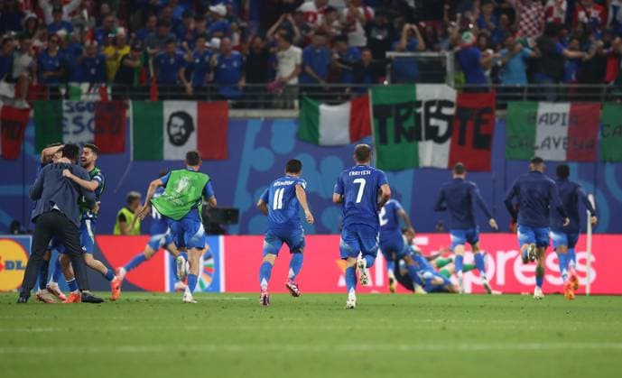 24.06.2024, xtgx, Fussball EM 2024, Kroatien - Italien emspor, v.l. Mattia Zaccagni (Italien) celebrate the goal, Der Torjubel zum 1:1 (UEFA REGULATIONS PROHIBIT ANY USE OF PHOTOGRAPHS as IMAGE SEQUENCES and or QUASI-VIDEO) Leipzig