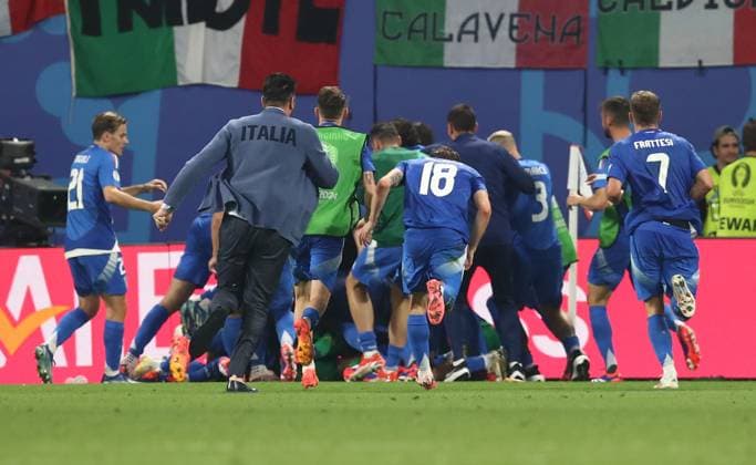 24.06.2024, xtgx, Fussball EM 2024, Kroatien - Italien emspor, v.l. Mattia Zaccagni (Italien) celebrate the goal, Der Torjubel zum 1:1 (UEFA REGULATIONS PROHIBIT ANY USE OF PHOTOGRAPHS as IMAGE SEQUENCES and or QUASI-VIDEO) Leipzig