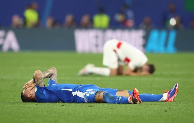 24.06.2024, xtgx, Fussball EM 2024, Kroatien - Italien emspor, v.l. Mattia Zaccagni (Italien) jubeln jubelt nach Spielende celebrate at the end of the match. (UEFA REGULATIONS PROHIBIT ANY USE OF PHOTOGRAPHS as IMAGE SEQUENCES and or QUASI-VIDEO) Leipzig