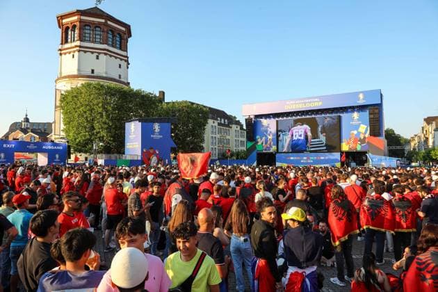 Fan Zone Burgplatz in Düsseldorf - Public Viewing: UEFA EURO, EM, Europameisterschaft,Fussball 2024 - Albanien gegen Spanien; 24.06.2024 Fan Zone Burgplatz in Düsseldorf - Public Viewing: UEFA EURO 2024 - Albanien gegen Spanien am 24.06.2024, Düsseldorf. - Copyright: xBEAUTIFULxSPORTS KennyxBeelex