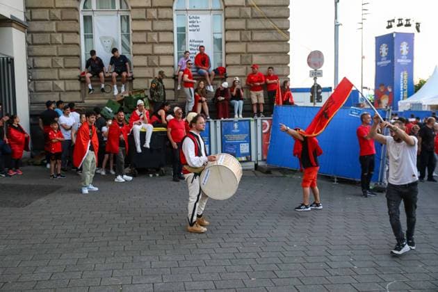Fan Zone Burgplatz in Düsseldorf - Public Viewing: UEFA EURO, EM, Europameisterschaft,Fussball 2024 - Albanien gegen Spanien; 24.06.2024 Fan Zone Burgplatz in Düsseldorf - Public Viewing: UEFA EURO 2024 - Albanien gegen Spanien am 24.06.2024, Düsseldorf. - Copyright: xBEAUTIFULxSPORTS KennyxBeelex