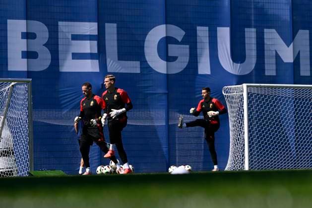 Belgium Media Activities - UEFA EURO, EM, Europameisterschaft,Fussball 2024 25 06 2024 FREIBERG AM NECKA, GERMANY - JUNE 25 : Kaminski Thomas goalkeeper of Belgium, Casteels Koen goalkeeper of Belgium and Sels Matz goalkeeper of Belgium during a training session of the Belgian Red Devils at the UEFA EURO 2024 European Football Championship tournament on June 25, 2024 in Freiberg am Necka, Germany, 25 06 2024 Freiberg am Necka Germany  Copyright: xPeterxDexVoechtx