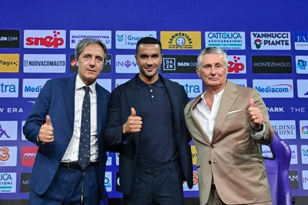 Sport Themen der Woche KW26 Sport Bilder des Tages ACF Fiorentina s general director Alessandro Ferrari, ACF Fiorentina s coach Raffaele Palladino and ACF Fiorentina s sporting director Daniele Prade during Presentation of ACF Fiorentina s new head coach Raffaele Palladino, Other in Florence, Italy, June 25 2024  Copyright: xx xx IPA_47467499 IPA_Agency_IPA47467499