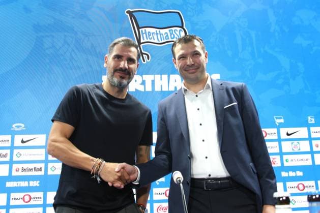 DEU, DFL, 2. FBL, Hertha BSC, Pressekonferenz, 25.06.2024, Hertha BSC Geschaeftsstelle, Berlin, DEU, DFL, 2. FBL, Hertha BSC, Pressekonferenz, im Bild Cheftrainer Cristian Fiel (Hertha BSC Berlin), Benjamin Weber (Sportdirektor, Hertha BSC Berlin) DFL - regulations prohibit any use of Photographs as image sequences and or quasi-video Foto: Juergen Engler nordphoto GmbH