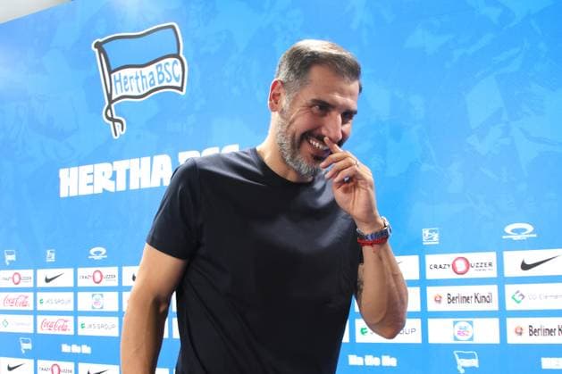 DEU, DFL, 2. FBL, Hertha BSC, Pressekonferenz, 25.06.2024, Hertha BSC Geschaeftsstelle, Berlin, DEU, DFL, 2. FBL, Hertha BSC, Pressekonferenz, im Bild Cheftrainer Cristian Fiel (Hertha BSC Berlin) DFL - regulations prohibit any use of Photographs as image sequences and or quasi-video Foto: Juergen Engler nordphoto GmbH