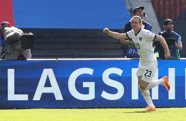 25.06.2024, xtgx, Fussball EM 2024, Niederlande - Österreich emspor, v.l. Patrick Wimmer (Oesterreich) celebrate the goal, Der Torjubel zum 1:0 (DFL DFB REGULATIONS PROHIBIT ANY USE OF PHOTOGRAPHS as IMAGE SEQUENCES and or QUASI-VIDEO) Berlin