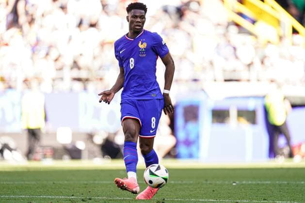 2024-06-25 France v Poland - Group D - UEFA EURO, EM, Europameisterschaft,Fussball 2024 DORTMUND, GERMANY - JUNE 25: Aurelien Tchouame of France makes a pass during the Group D - UEFA EURO 2024 match between France and Poland at BVB Stadion Dortmund on June 25, 2024 in Dortmund, Germany. (Photo by Joris Verwijst BSR Agency) Dortmund Germany Content not available for redistribution in The Netherlands directly or indirectly through any third parties. Copyright: xBSRxAgencyx