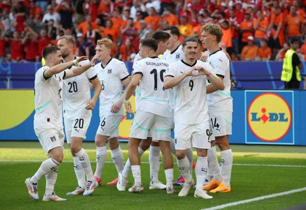 25.06.2024, xtgx, Fussball EM 2024, Niederlande - Österreich emspor, v.l. Marcel Sabitzer (Oesterreich) celebrate the goal, Der Torjubel zum 3:2 (UEFA REGULATIONS PROHIBIT ANY USE OF PHOTOGRAPHS as IMAGE SEQUENCES and or QUASI-VIDEO) Berlin