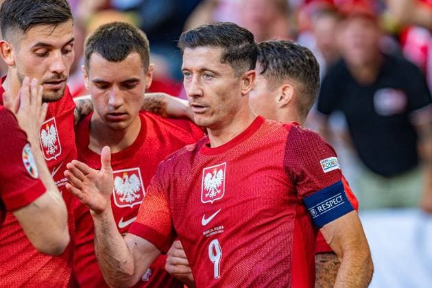 Tor zum 1:1 durch Elfmeter von Robert Lewandowski (Polen, 09) Frankreich vs. Polen, Herren, Fussball, 3. Spieltag, EURO 2024, 25.06.2024, Europameisterschaft, Gruppe D Frankreich vs. Polen, Herren, Fussball, 3. Spieltag, EURO 2024, 25.06.2024, Europameisterschaft, Gruppe D Dortmund Copyright: xEibner-Pressefoto BahhoxKarax EP_FRA