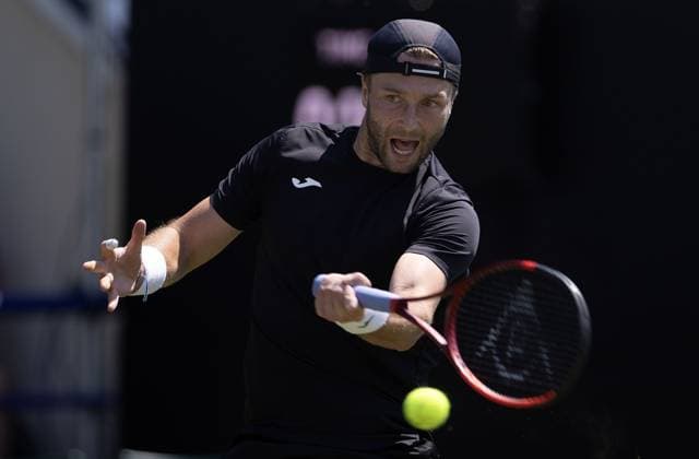 Liam Broady of GBR in action Rothesay International Eastbourne, Day 3, Tennis, Devonshire Park, Eastbourne, UK - 25 June 2024  Copyright: xEllaxLing Shutterstockx 14555503bh