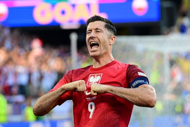 Sport Themen der Woche KW26 Sport Bilder des Tages Torjubel zum 1:1 durch Robert Lewandowski 9 (Polen), Frankreich vs. Polen, Fussball, UEFA EURO, EM, Europameisterschaft,Fussball 2024, Gruppenphase, 3. Spieltag, 25.06.2024 Dortmund Nordrhein-Westfalen Deutschland *** Goal celebration for 1 1 by Robert Lewandowski 9 Poland , France vs Poland, Football, UEFA Euro 2024, Group stage, Matchday 3, 25 06 2024 Dortmund Nordrhein Westfalen Germany Copyright: xkolbert-press MarcxNiemeyerx
