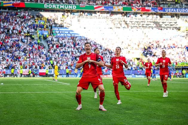 25.06.2024 DORTMUND, SIGNAL IDUNA PARK PILKA NOZNA (FOOTBALL), UEFA EURO, EM, Europameisterschaft,Fussball 2024 MECZ FRANCJA - POLSKA ( FRANCE - POLAND ) NZ ROBERT LEWANDOWSKI BRAMKA RADOSC GOL GOAL FOTO LUKASZ SKWIOT CYFRASPORT NEWSPIX.PL --- Newspix.pl  20240625CSLS122