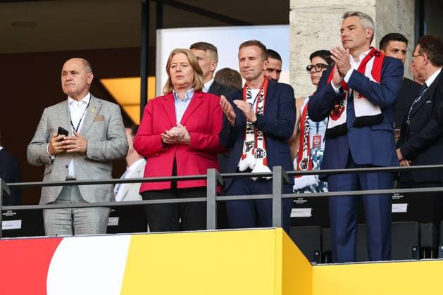 SOCCER - UEFA EURO, EM, Europameisterschaft,Fussball 2024 BERLIN,GERMANY,25.JUN.24 - UEFA EURO 2024, group stage, Austria vs Netherlands. Image shows president of the national council Werner Sobotka, president Klaus Mittendorfer (OEFB) and chancellor Karl Nehammer (Austria).  GEPAxpictures xArminxRauthner