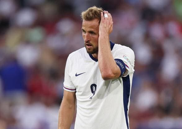 Cologne, Germany, 25th June 2024. Harry Kane of England during the UEFA European Championships match at Cologne Stadium, Cologne. Picture credit should read: David Klein Sportimage EDITORIAL USE ONLY. No use with unauthorised audio, video, data, fixture lists, club league logos or live services. Online in-match use limited to 120 images, no video emulation. No use in betting, games or single club league player publications. SPI-3205-0065