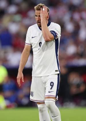 Cologne, Germany, 25th June 2024. Harry Kane of England during the UEFA European Championships match at Cologne Stadium, Cologne. Picture credit should read: David Klein Sportimage EDITORIAL USE ONLY. No use with unauthorised audio, video, data, fixture lists, club league logos or live services. Online in-match use limited to 120 images, no video emulation. No use in betting, games or single club league player publications. SPI-3205-0066