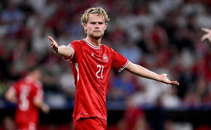 Fussball Euro 2024 Gruppe C 25.06.2024 Daenemark - Serbien Morten Hjulmand (Daenemark)