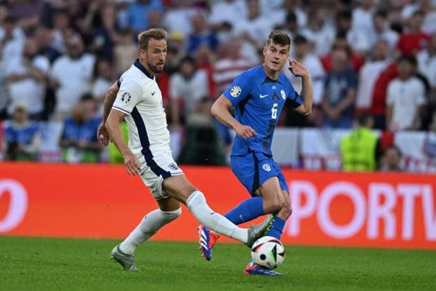 Jaka Bijol (Slovenia)Harry Kane (England) during the UEFA EURO, EM, Europameisterschaft,Fussball Germany 2024 match between England 0-0 Slovenia at Cologne Stadium on June 25, 2024 inCologne, Germany. Noxthirdxpartyxsales  (257670898)