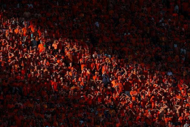 Sport Bilder des Tages Berlin: Netherlands fans during UEFA EURO, EM, Europameisterschaft,Fussball 2024 - Holland vs Austria, UEFA European Football Championship in Berlin, Germany, June 25 2024 UEFA European Football Championship - UEFA Euro 2024 - Holland vs Austria  - ZUMAp169 20240625_zsa_p169_508 Copyright: xIPAx